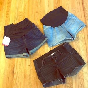 Maternity shorts lot Ingrid & Isabel Size 10